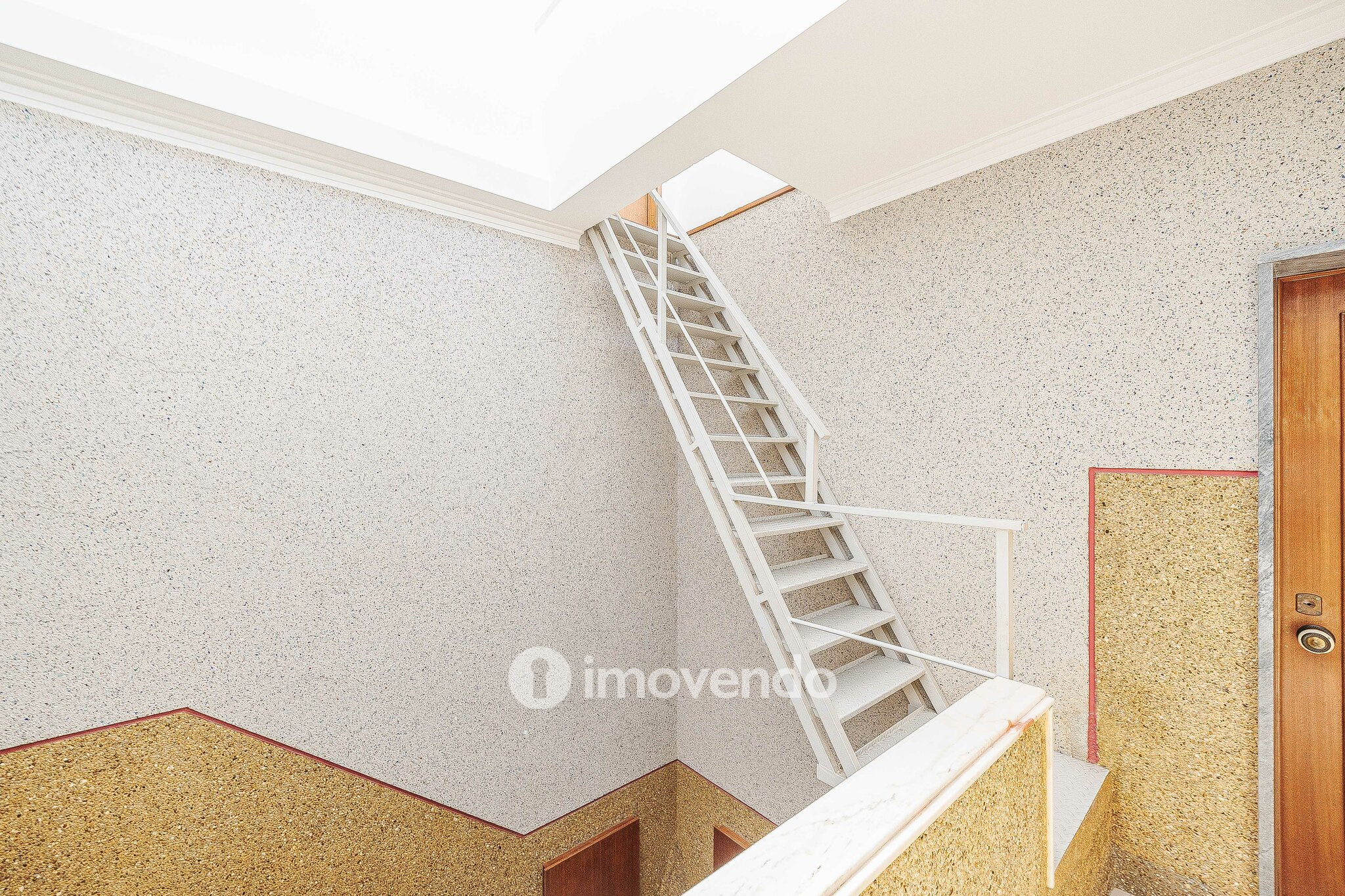 Apartamento T2 com vistas sobre o Tejo, no Seixal