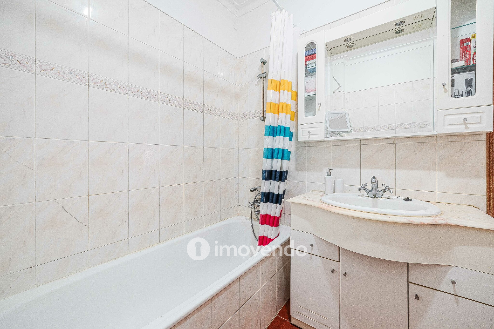 Apartamento T2 com vistas sobre o Tejo, no Seixal