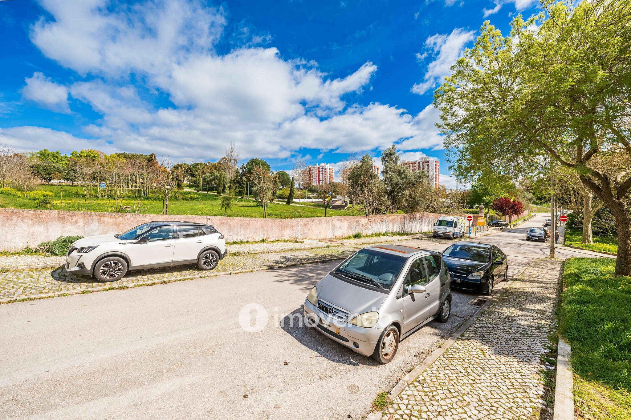 Apartamento T3 com cozinha equipada, na Póvoa de Santa Iria