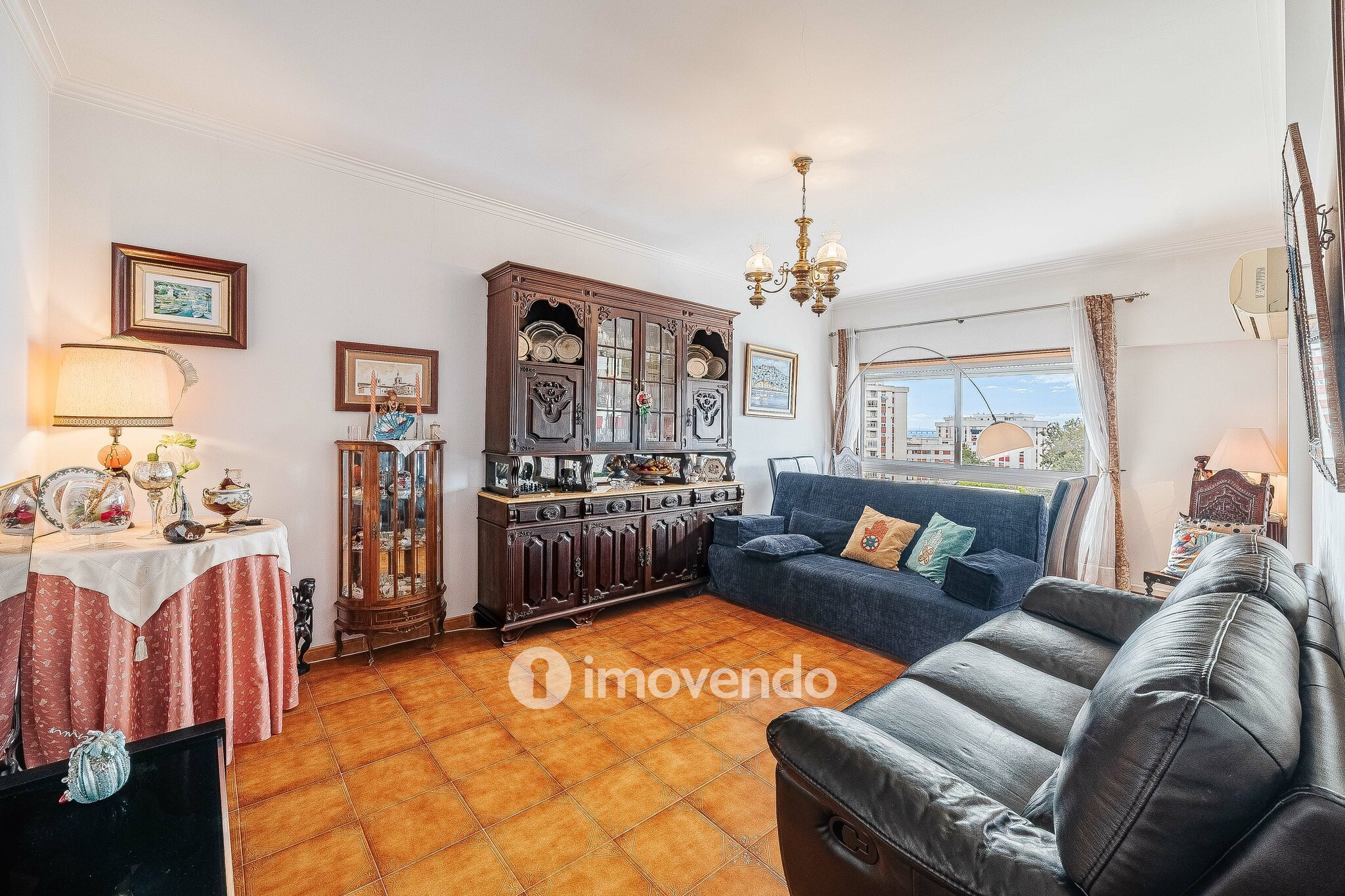 Apartamento T3 com cozinha equipada, na Póvoa de Santa Iria