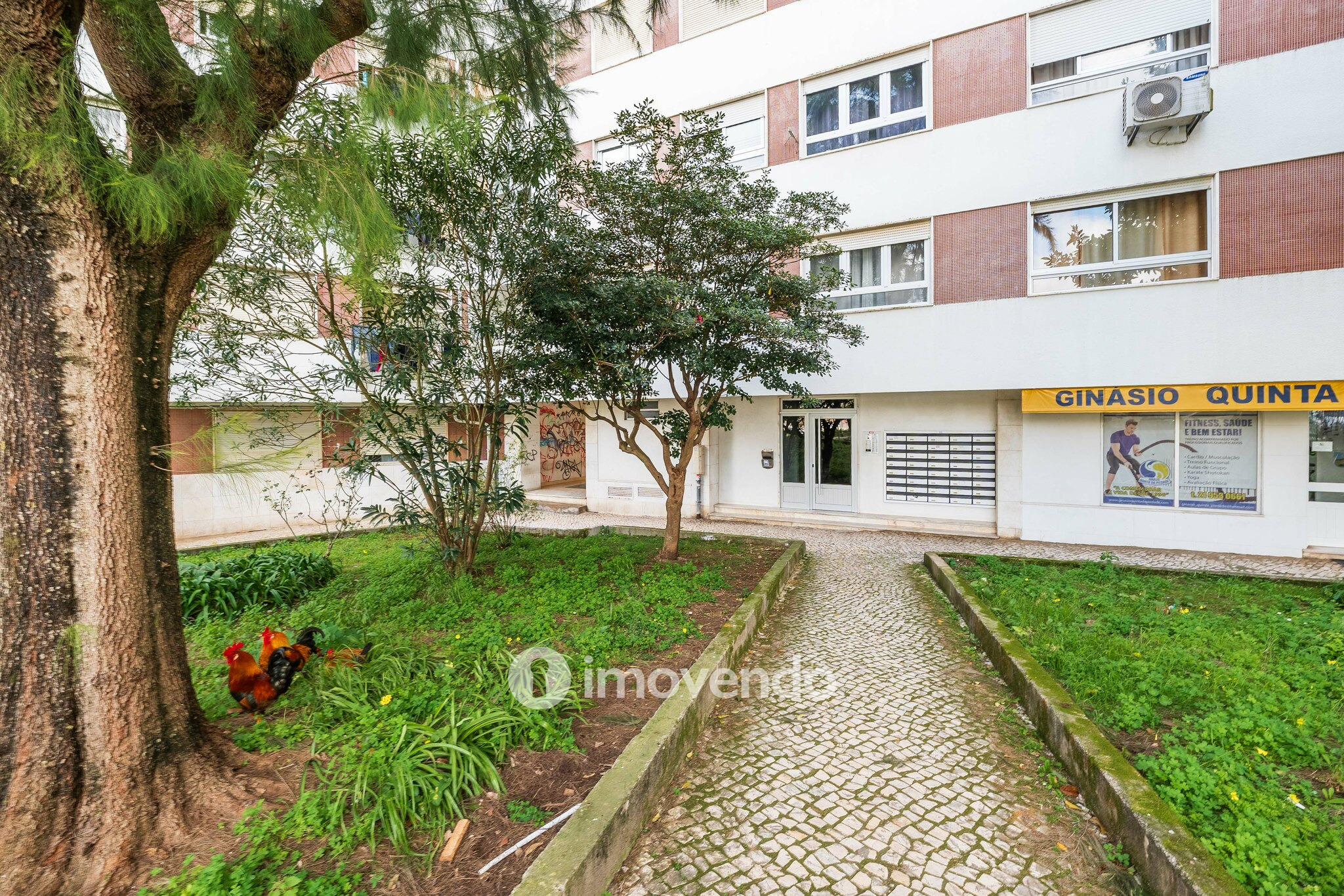 Apartamento T3 com cozinha equipada, na Póvoa de Santa Iria