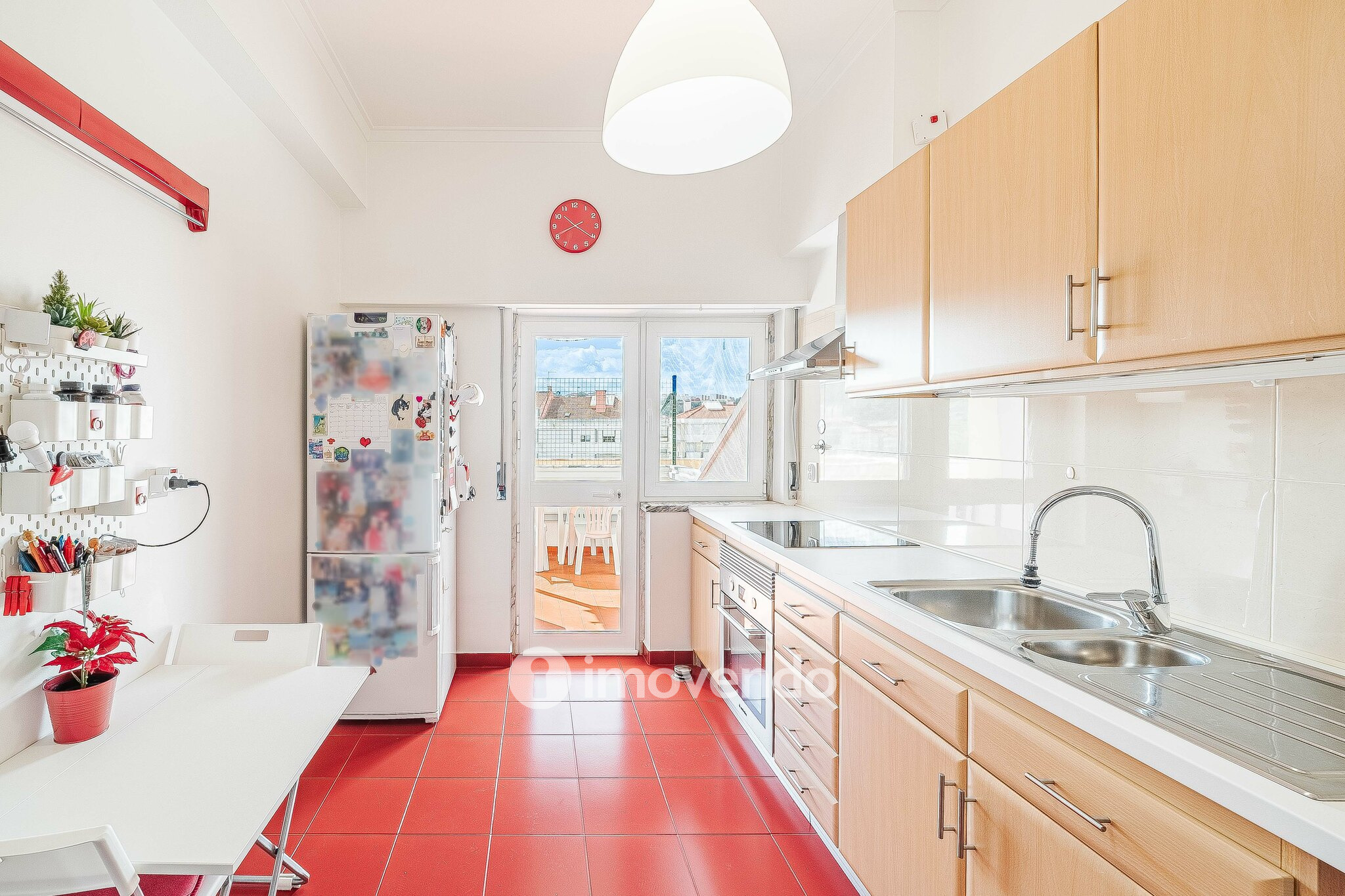 Apartamento T2 com terraço enorme, na Póvoa de Santo Adrião
