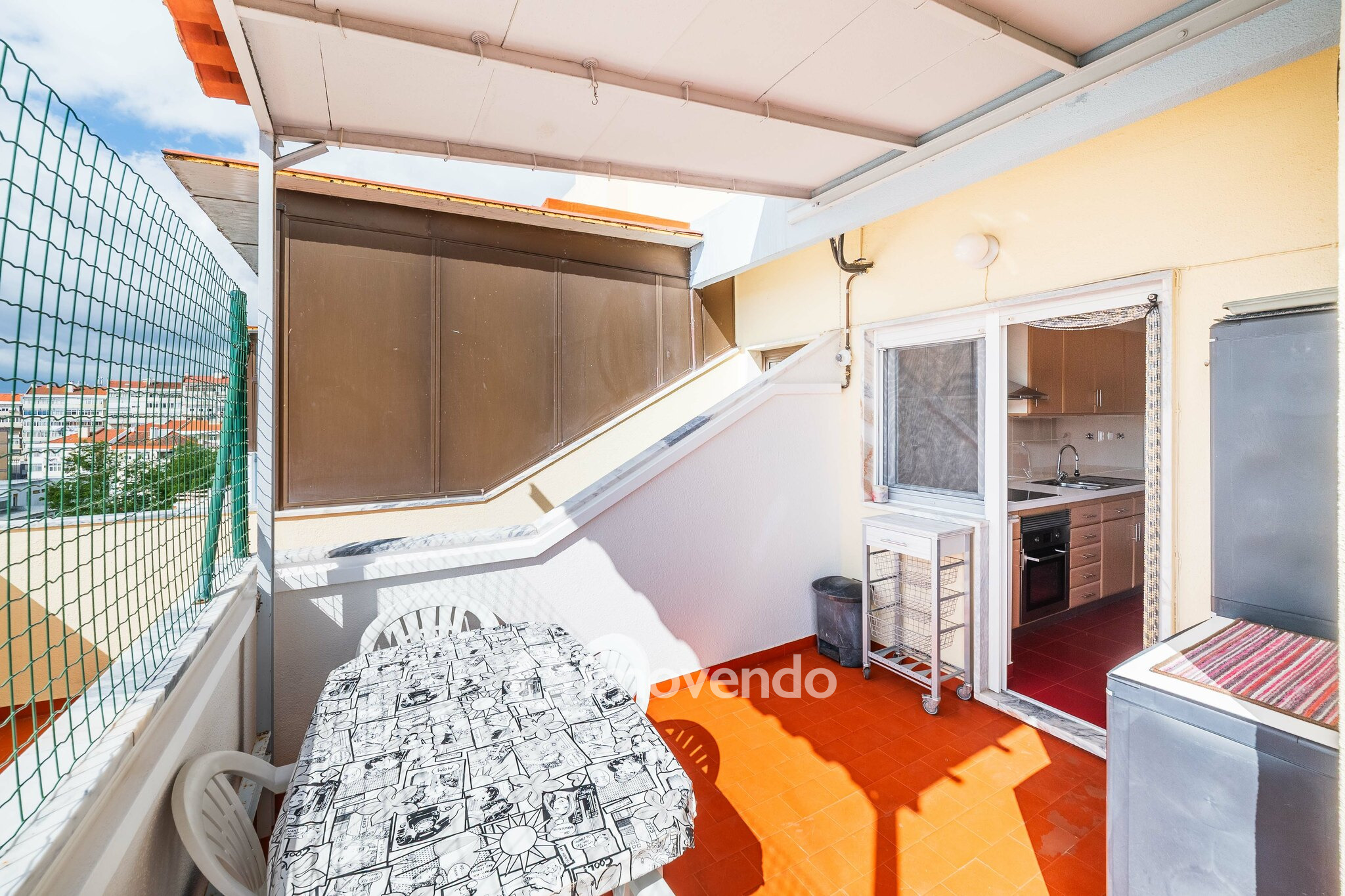 Apartamento T2 com terraço enorme, na Póvoa de Santo Adrião