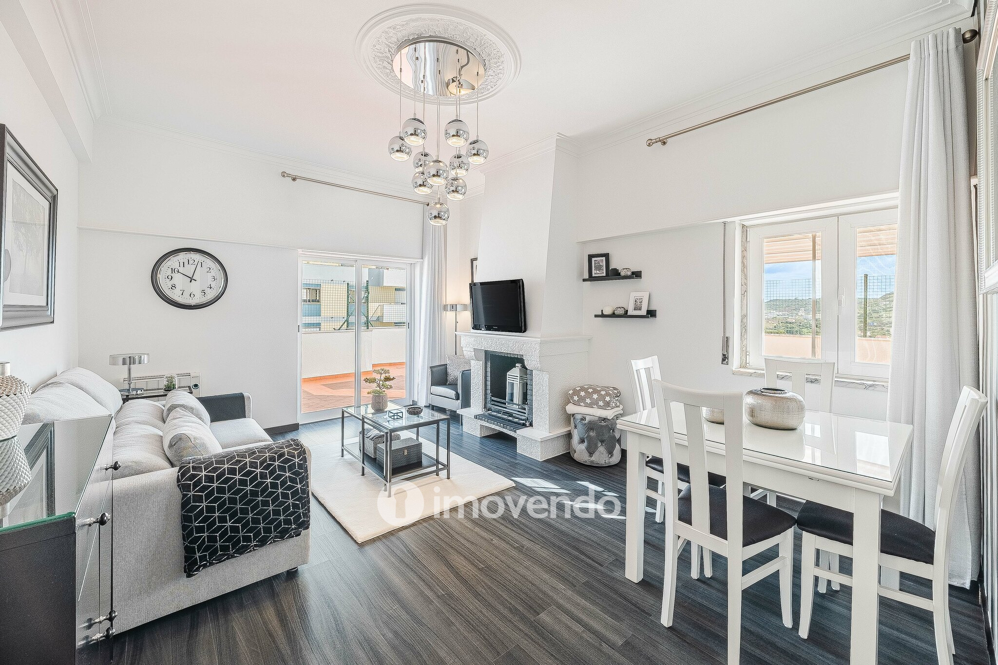 Apartamento T2 com terraço enorme, na Póvoa de Santo Adrião