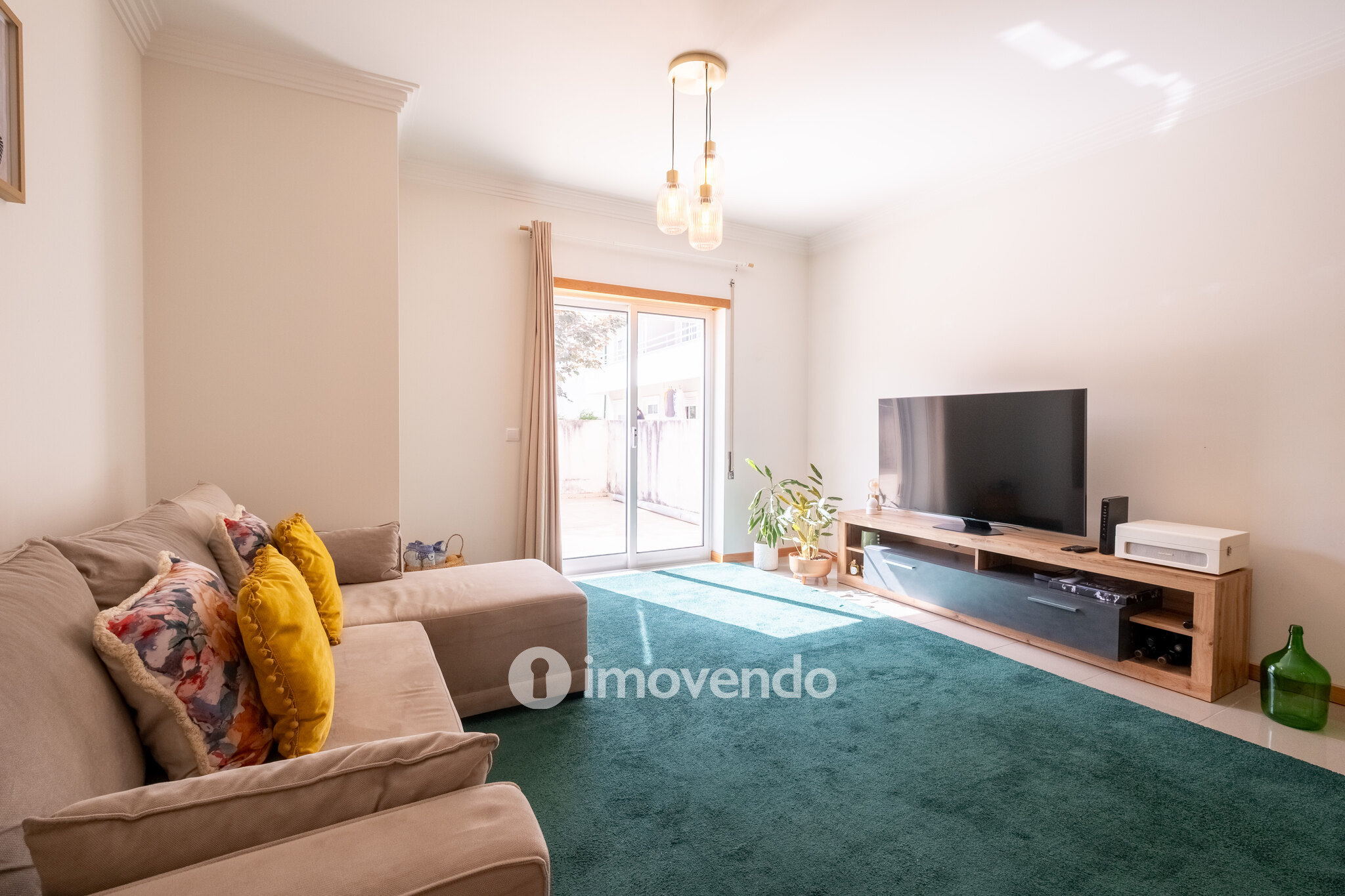 Apartamento T2 moderno, com garagem e terraço, em Condeixa-a-Nova