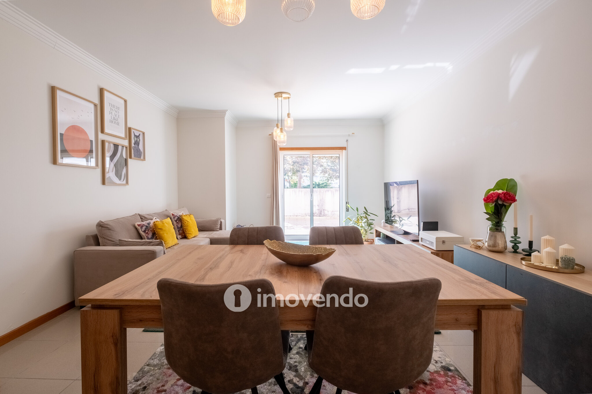 Apartamento T2 moderno, com garagem e terraço, em Condeixa-a-Nova