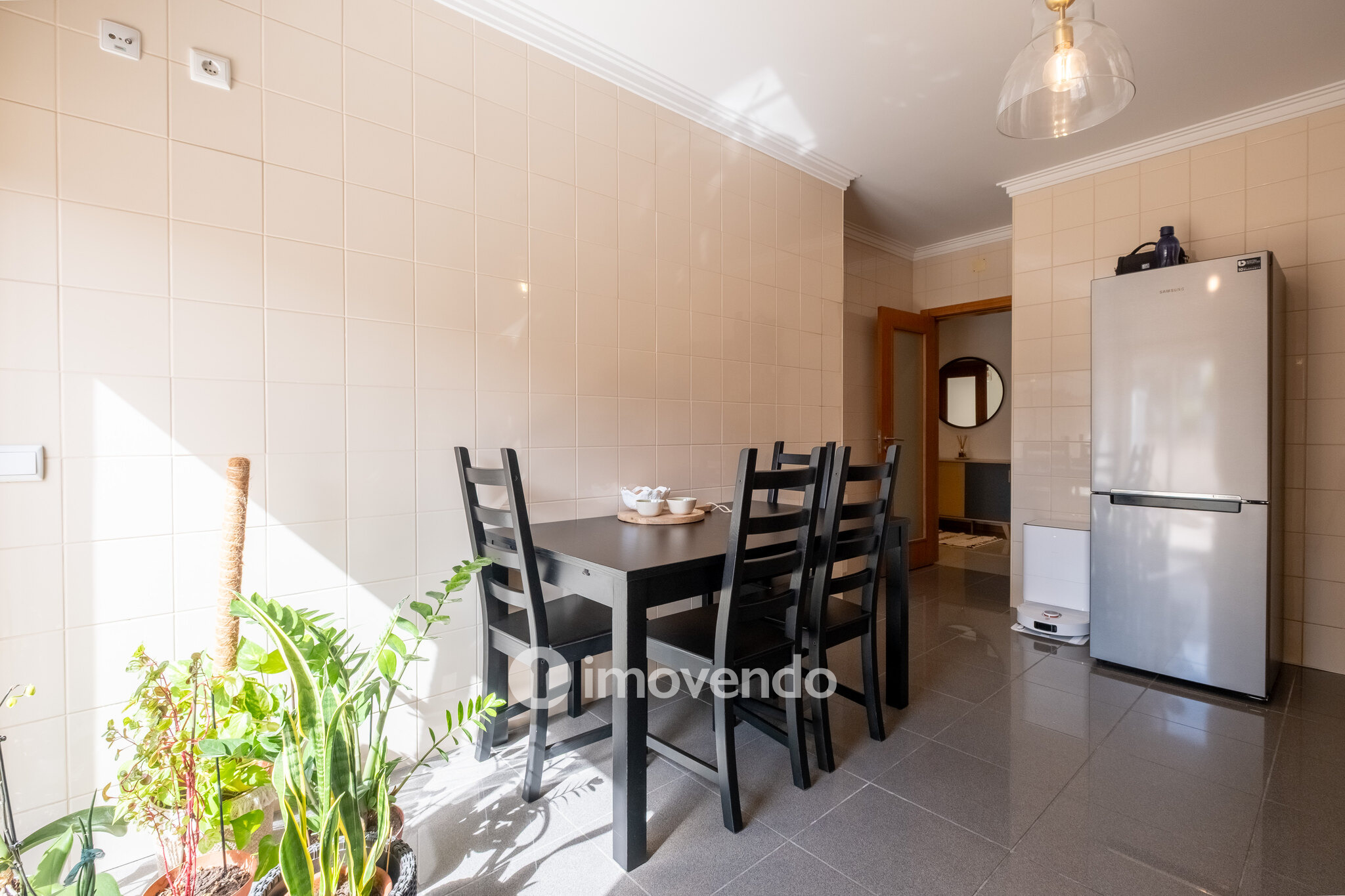 Apartamento T2 moderno, com garagem e terraço, em Condeixa-a-Nova