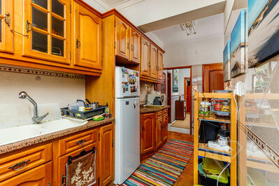 Apartamento T4, com vistas únicas sobre o Rio Tejo, em Cacilhas