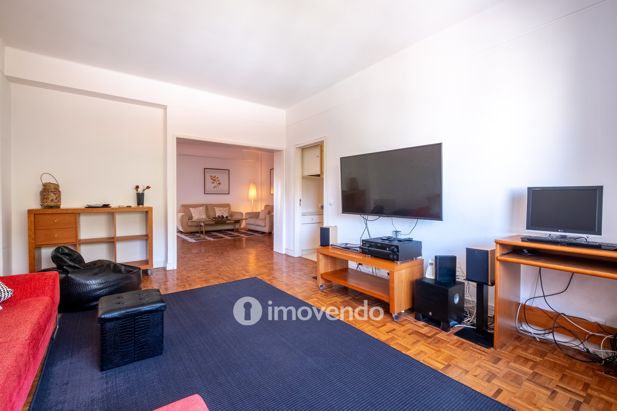 Apartamento T3+1 remodelado, no centro de Coimbra