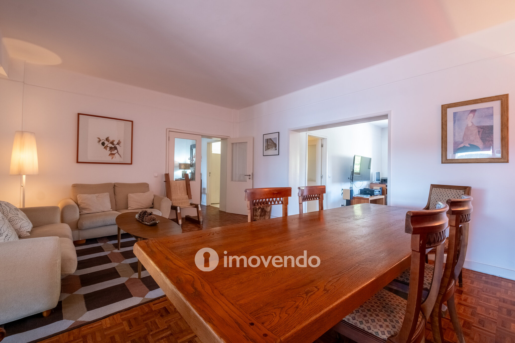 Apartamento T3+1 remodelado, no centro de Coimbra