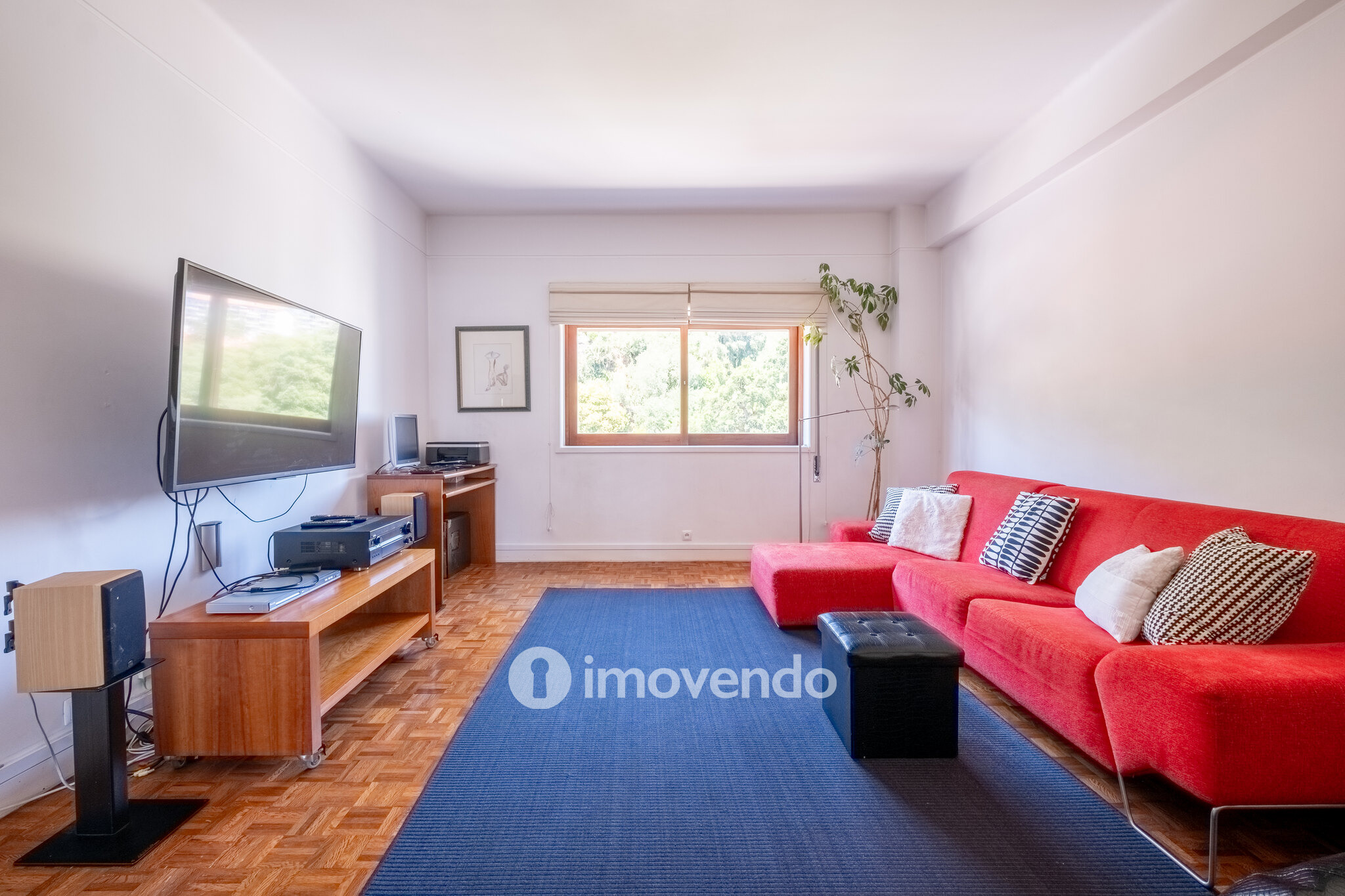 Apartamento T3+1 remodelado, no centro de Coimbra