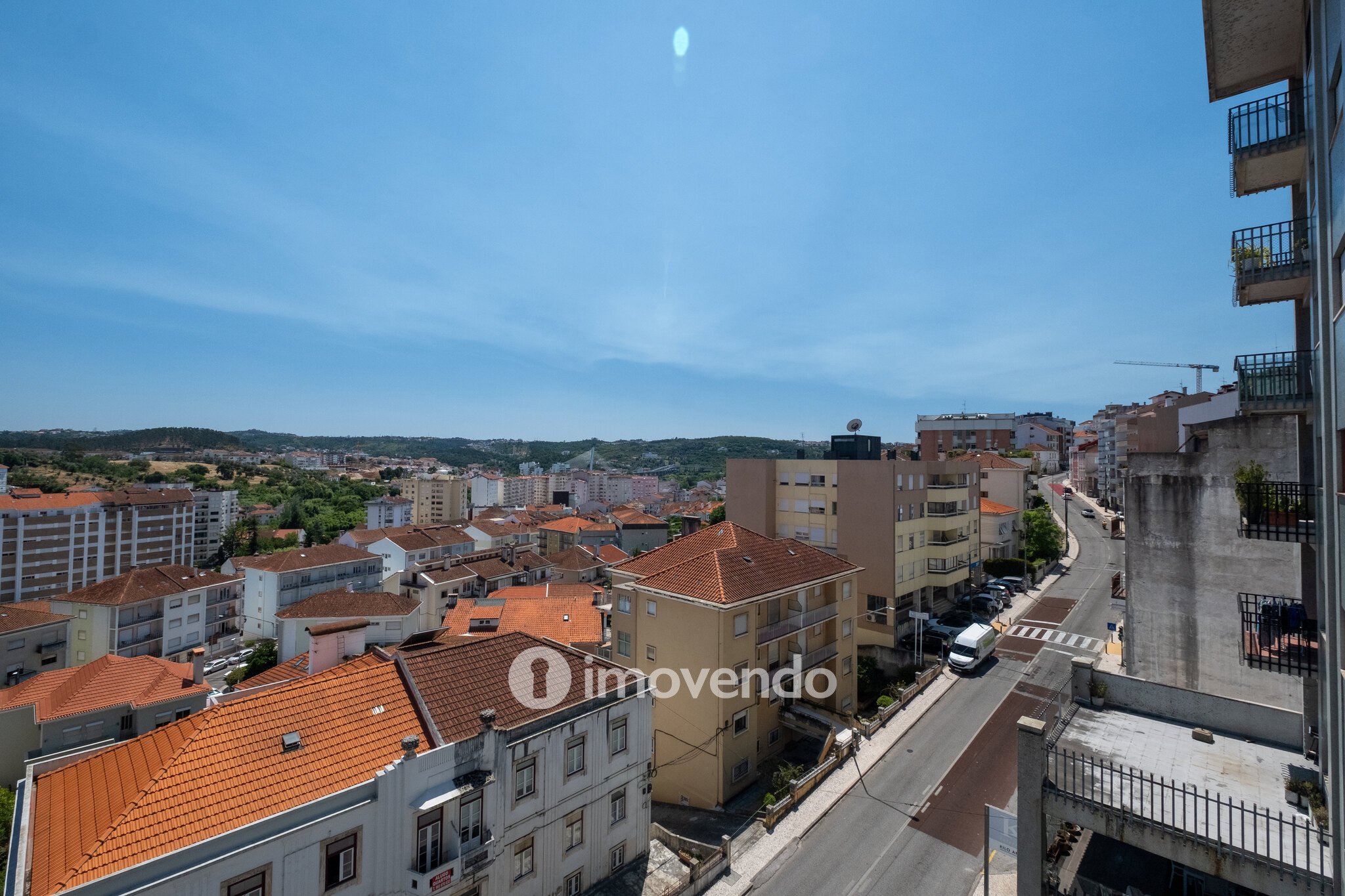 Apartamento T3+1 remodelado, no centro de Coimbra