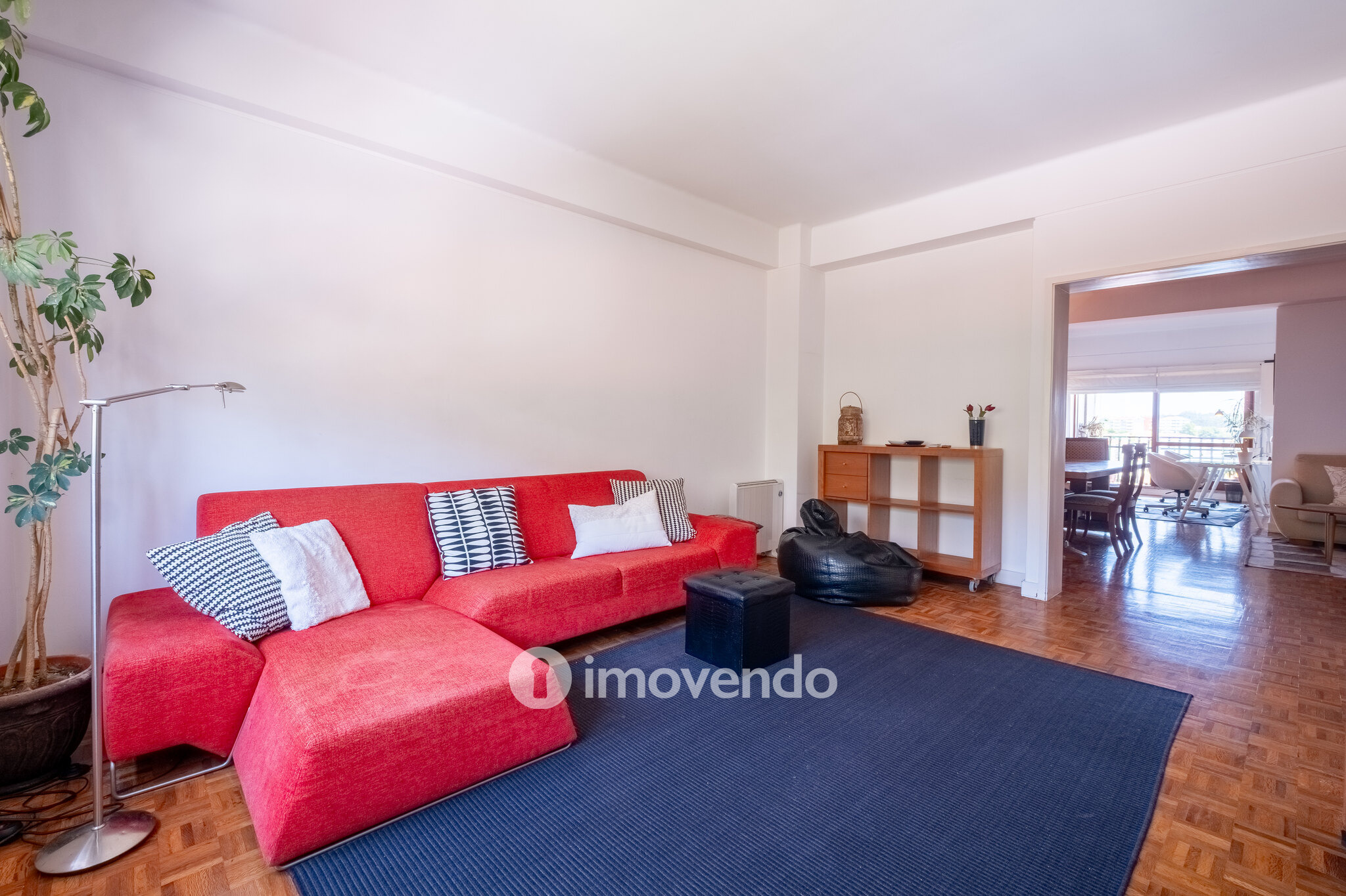 Apartamento T3+1 remodelado, no centro de Coimbra