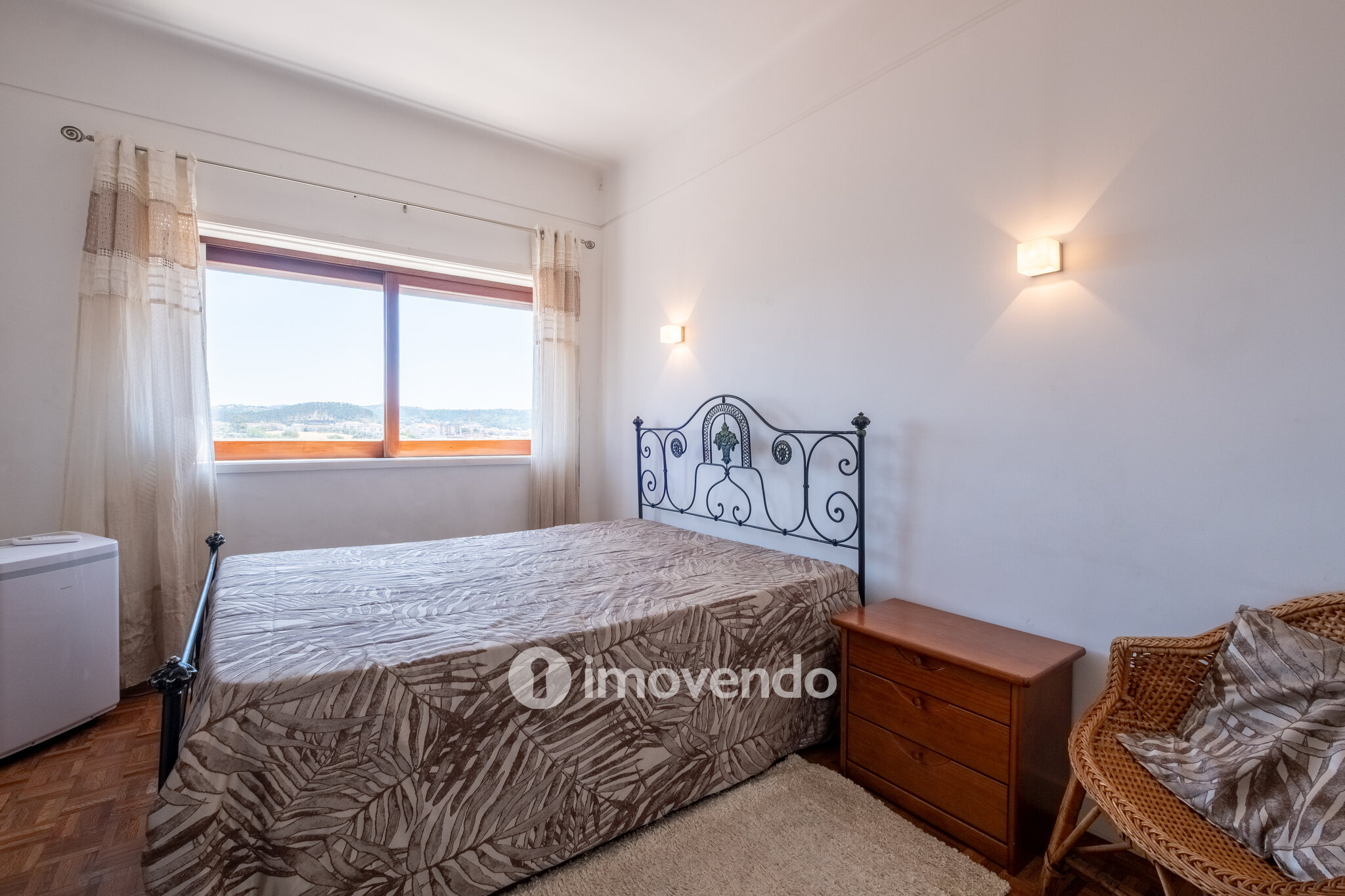 Apartamento T3+1 remodelado, no centro de Coimbra