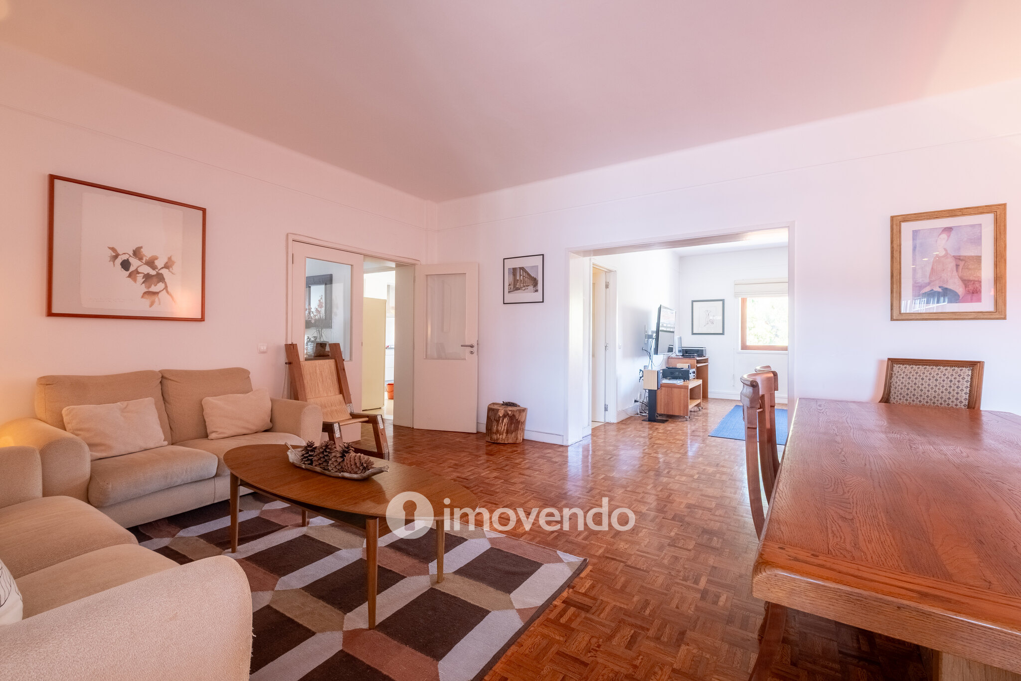 Apartamento T3+1 remodelado, no centro de Coimbra