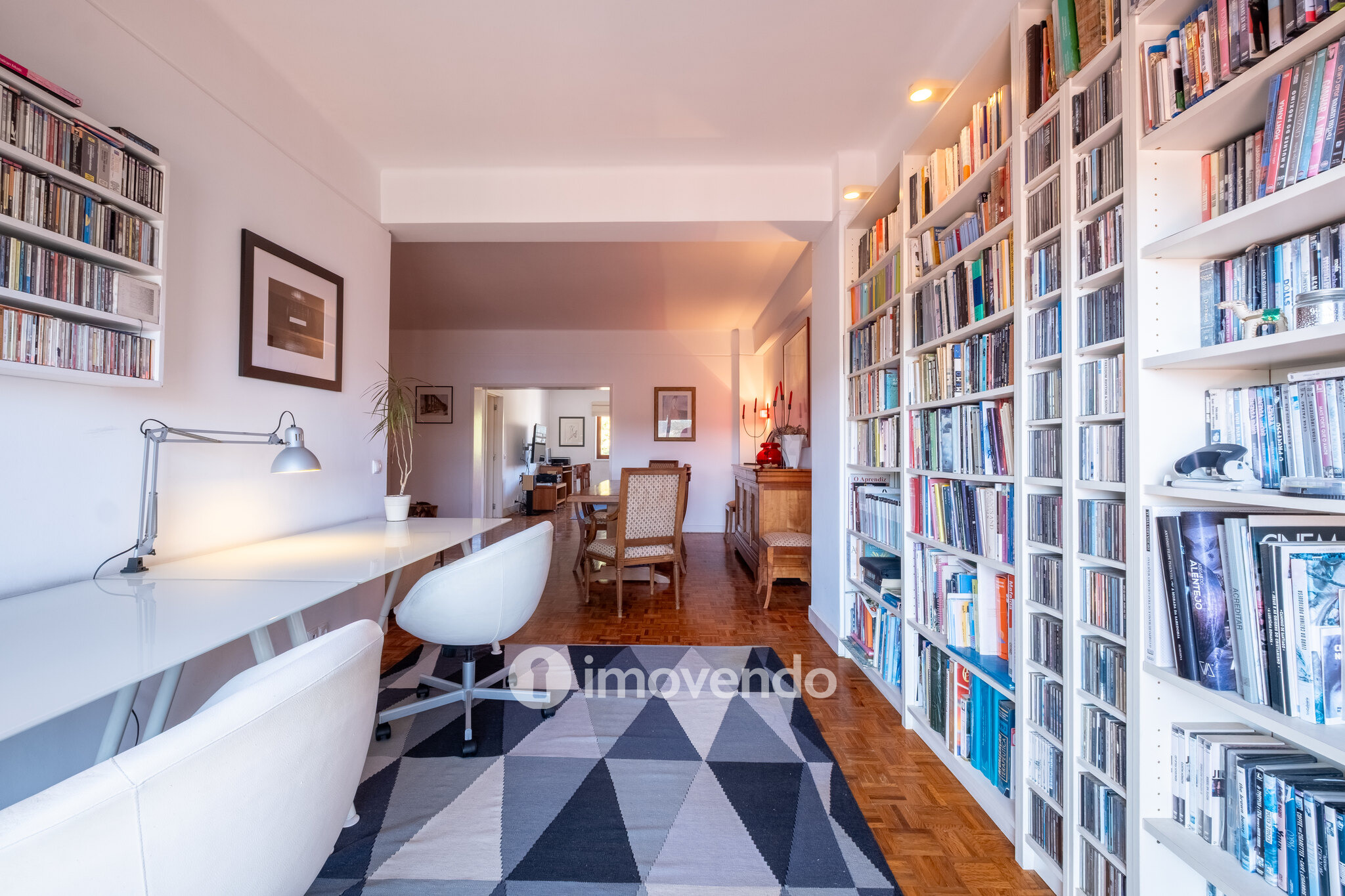Apartamento T3+1 remodelado, no centro de Coimbra
