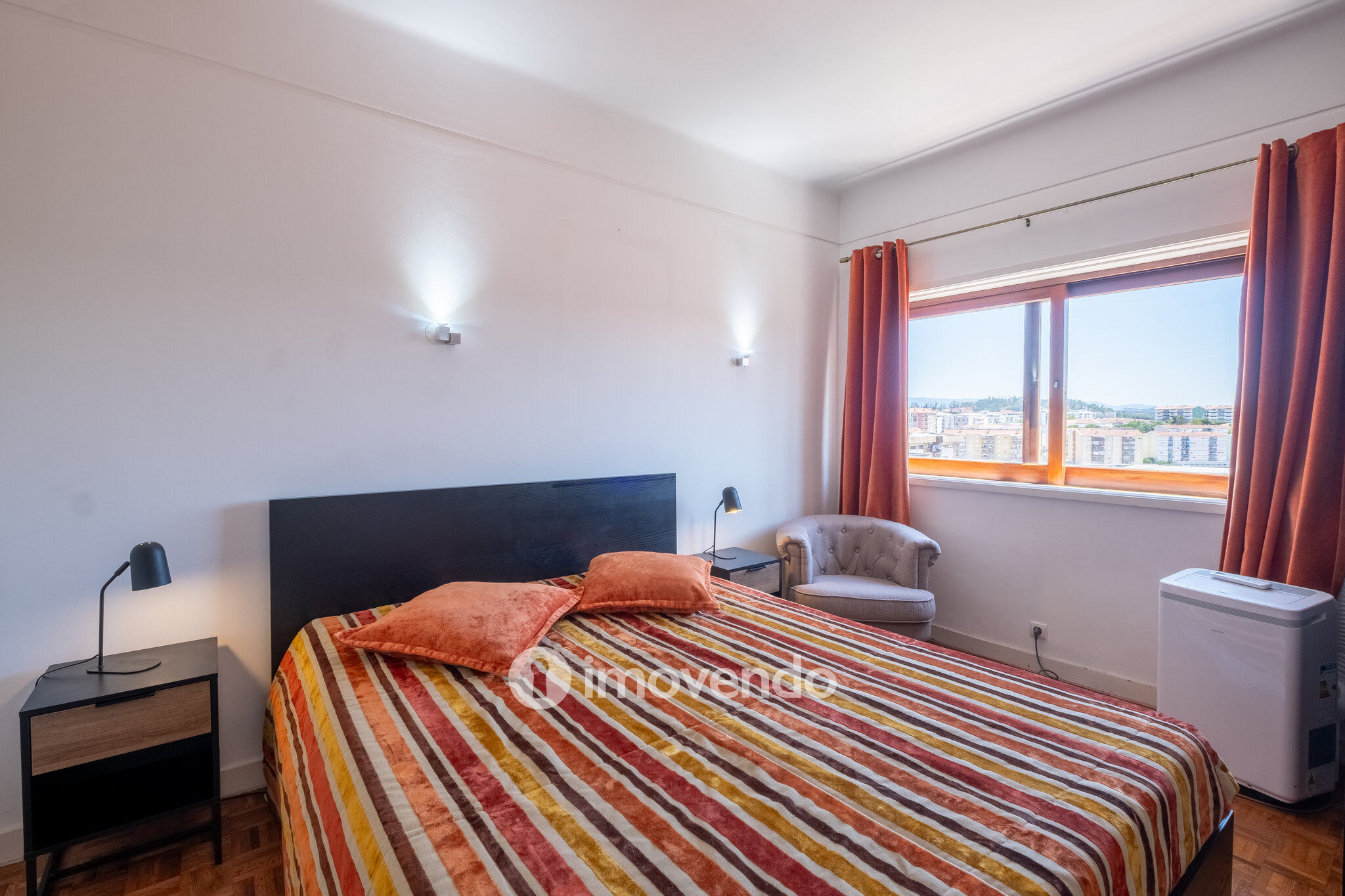 Apartamento T3+1 remodelado, no centro de Coimbra