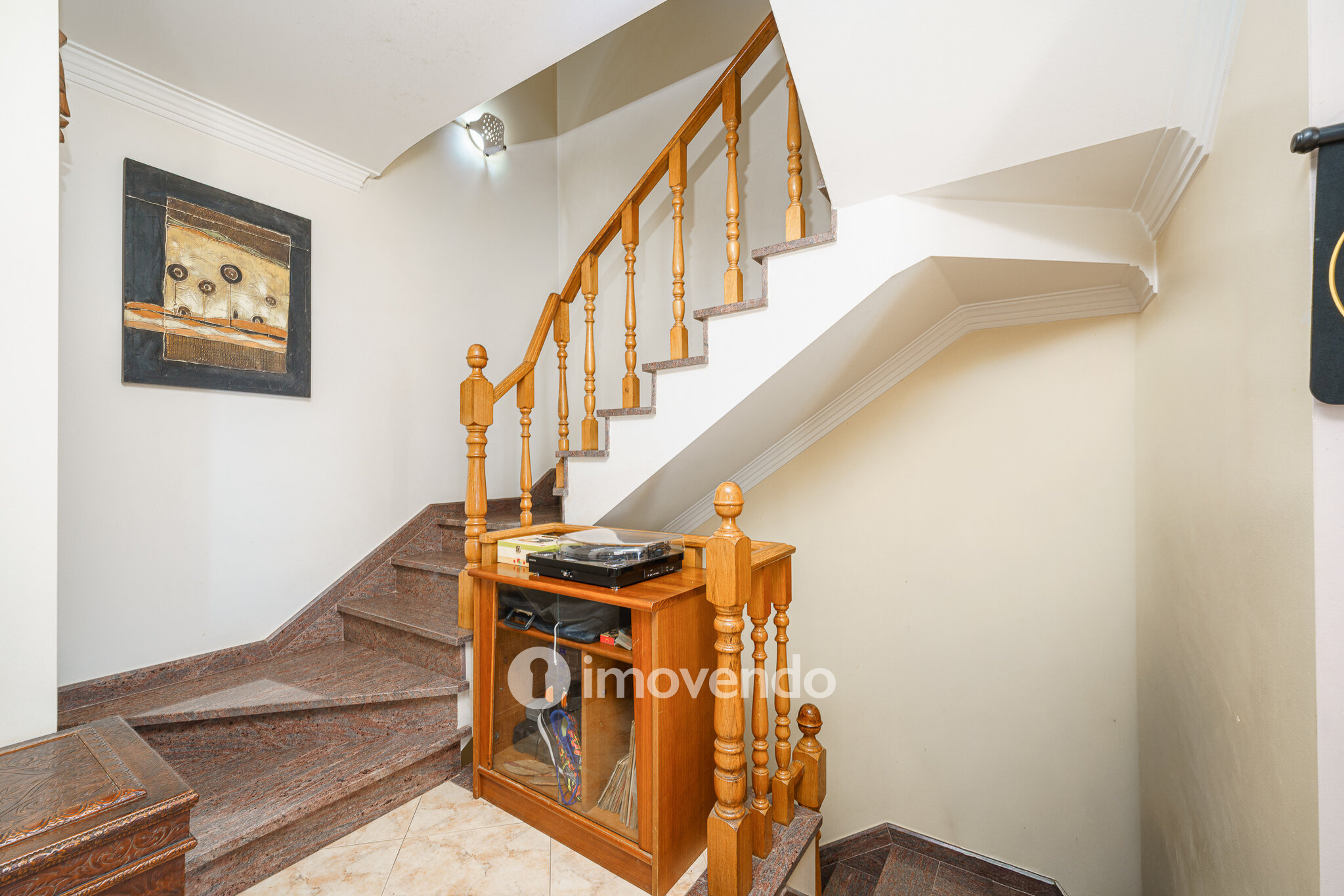 Moradia T3 com garagem e jardim, em Corroios