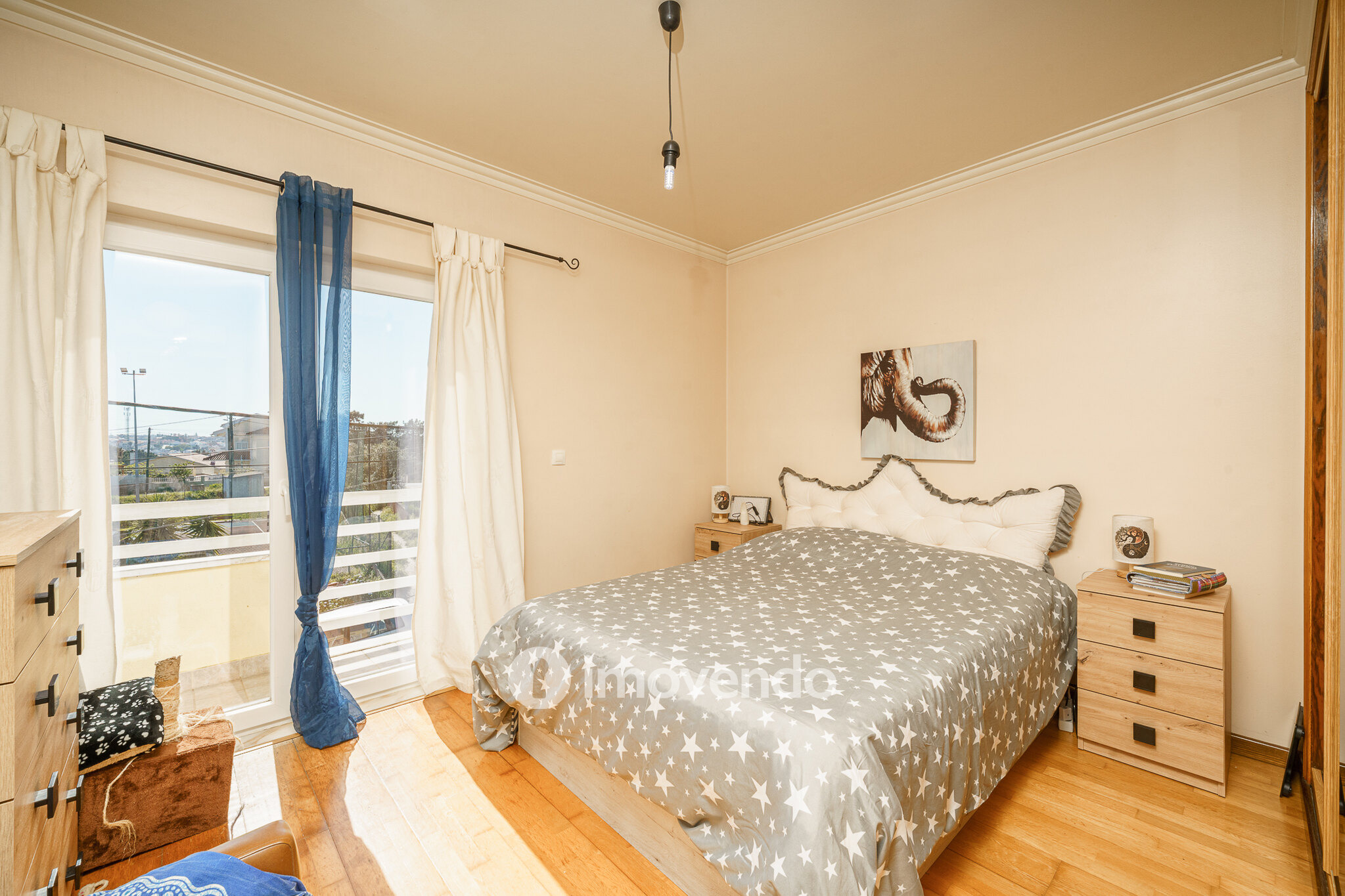 Moradia T3 com garagem e jardim, em Corroios