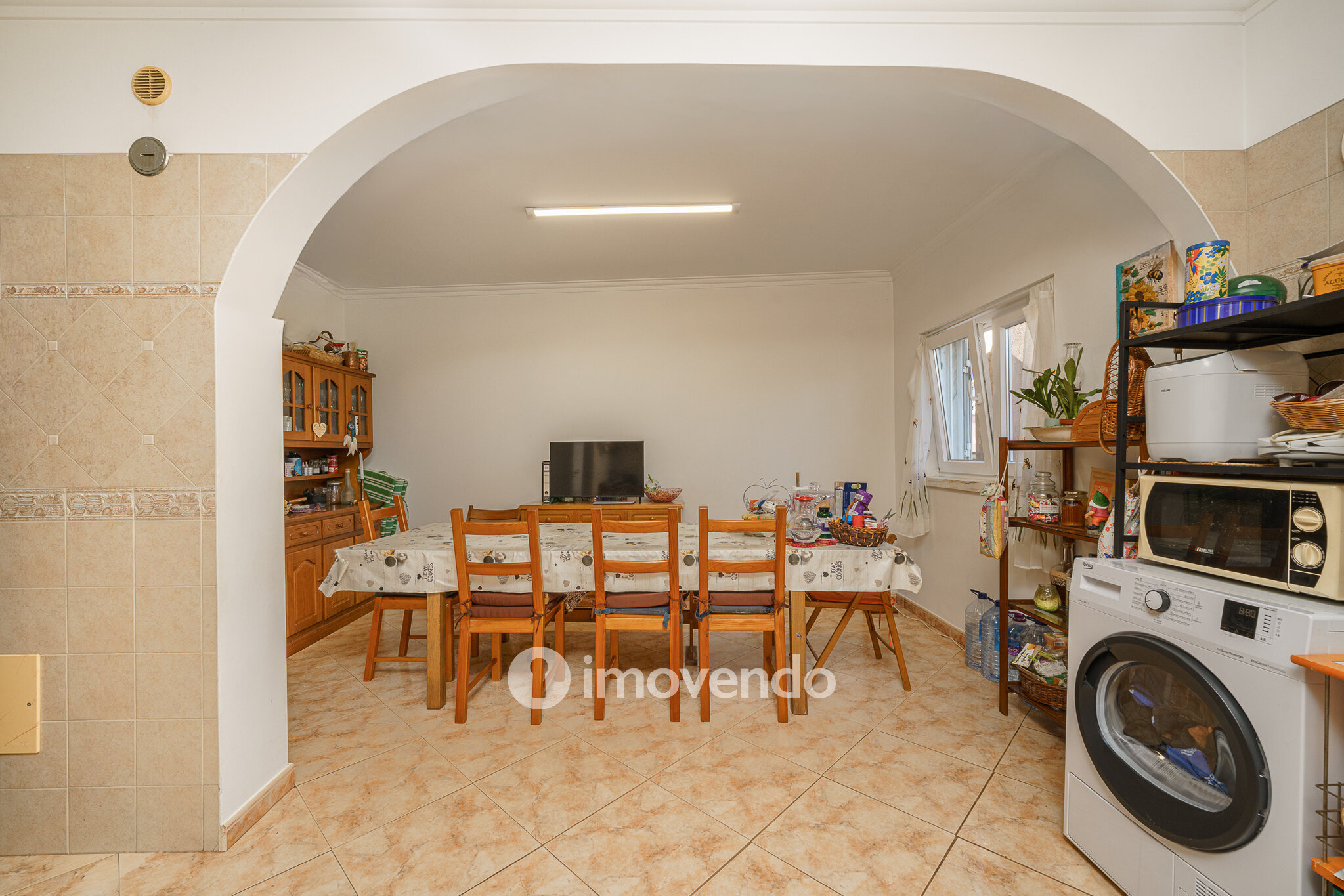 Moradia T3 com garagem e jardim, em Corroios