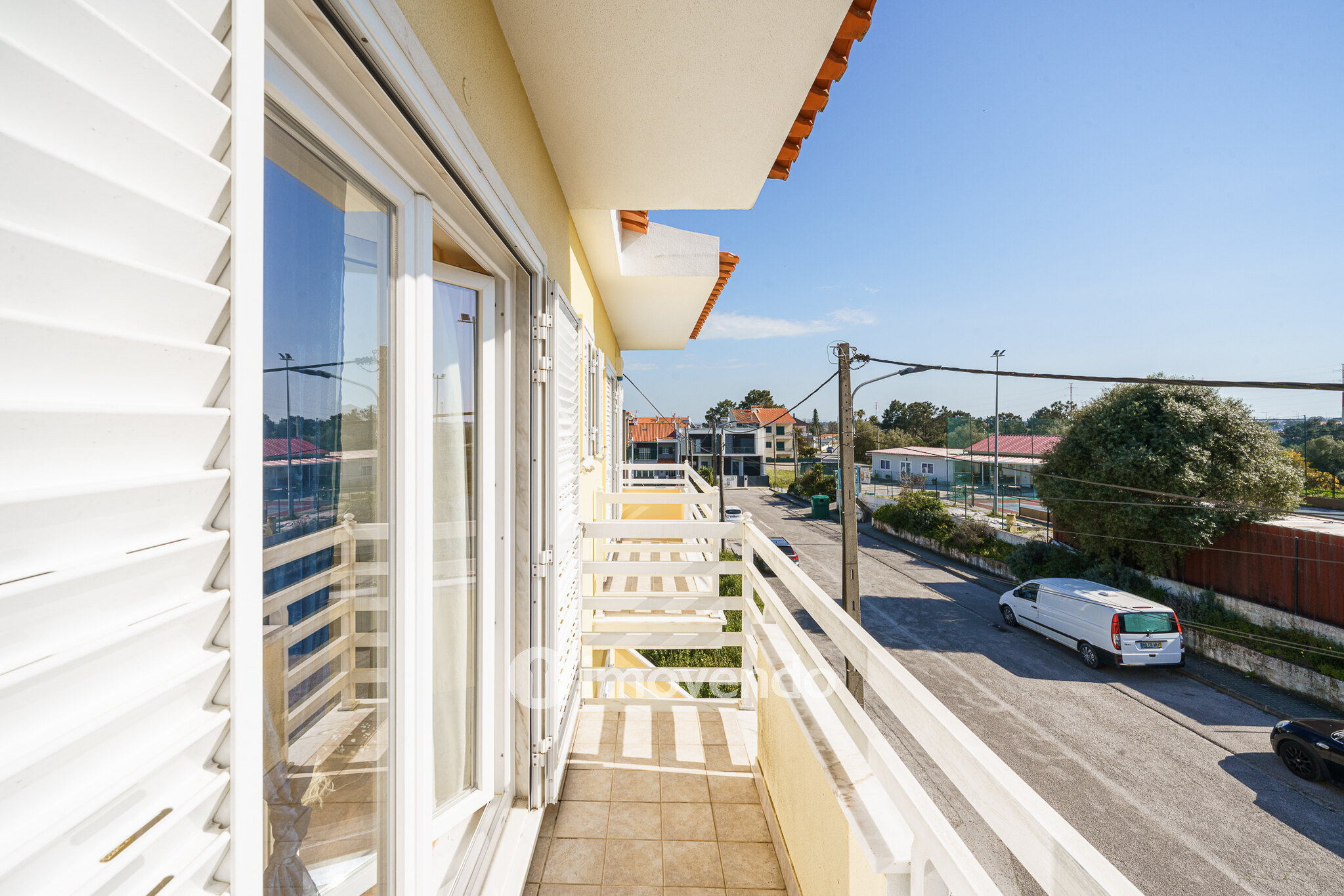 Moradia T3 com garagem e jardim, em Corroios