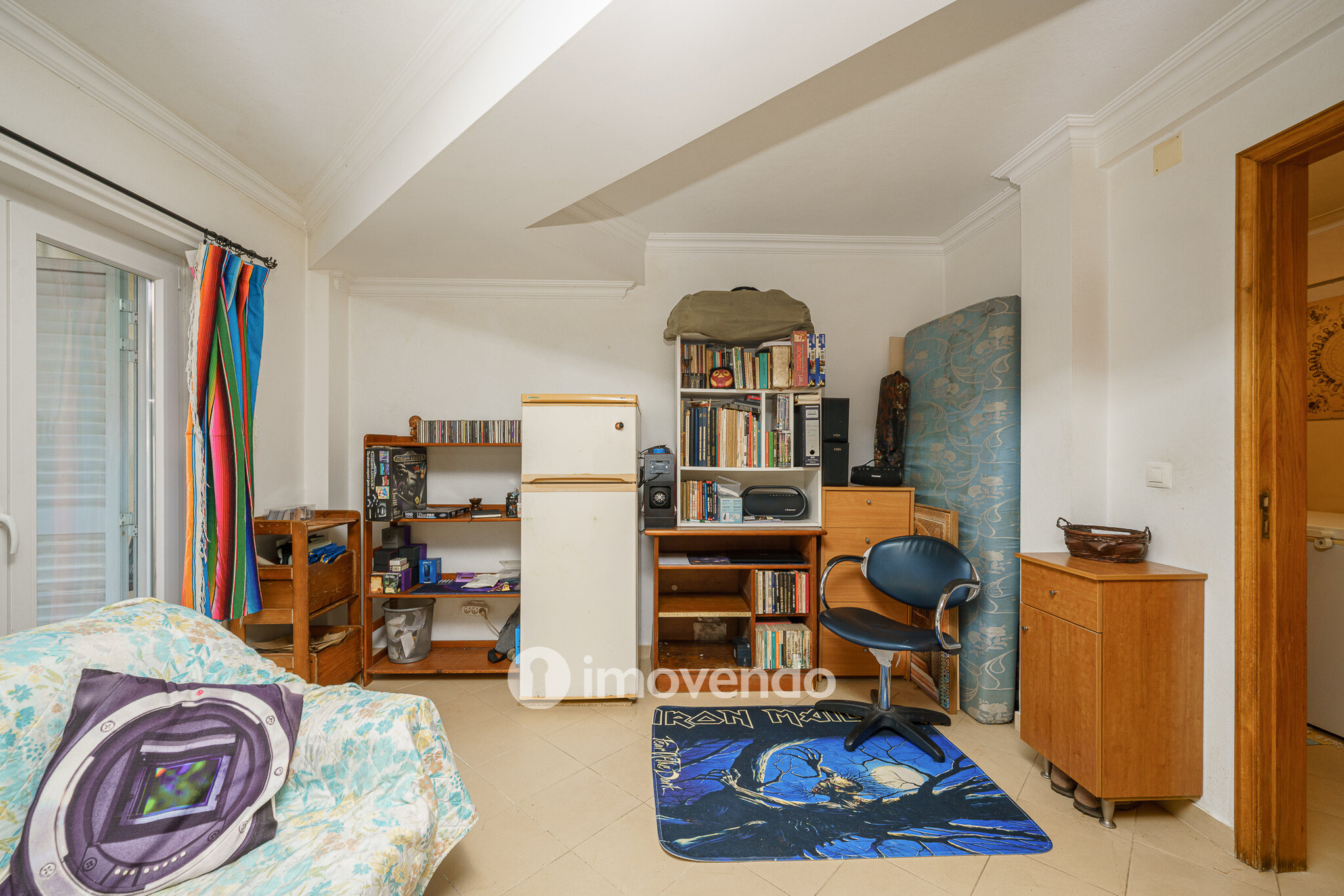 Moradia T3 com garagem e jardim, em Corroios