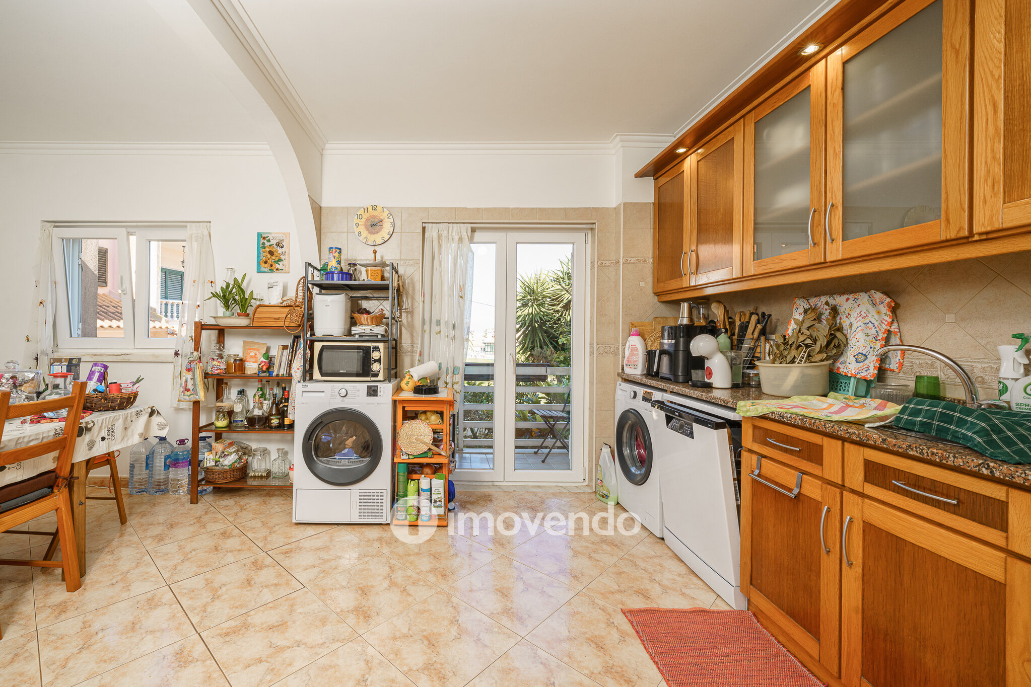 Moradia T3 com garagem e jardim, em Corroios