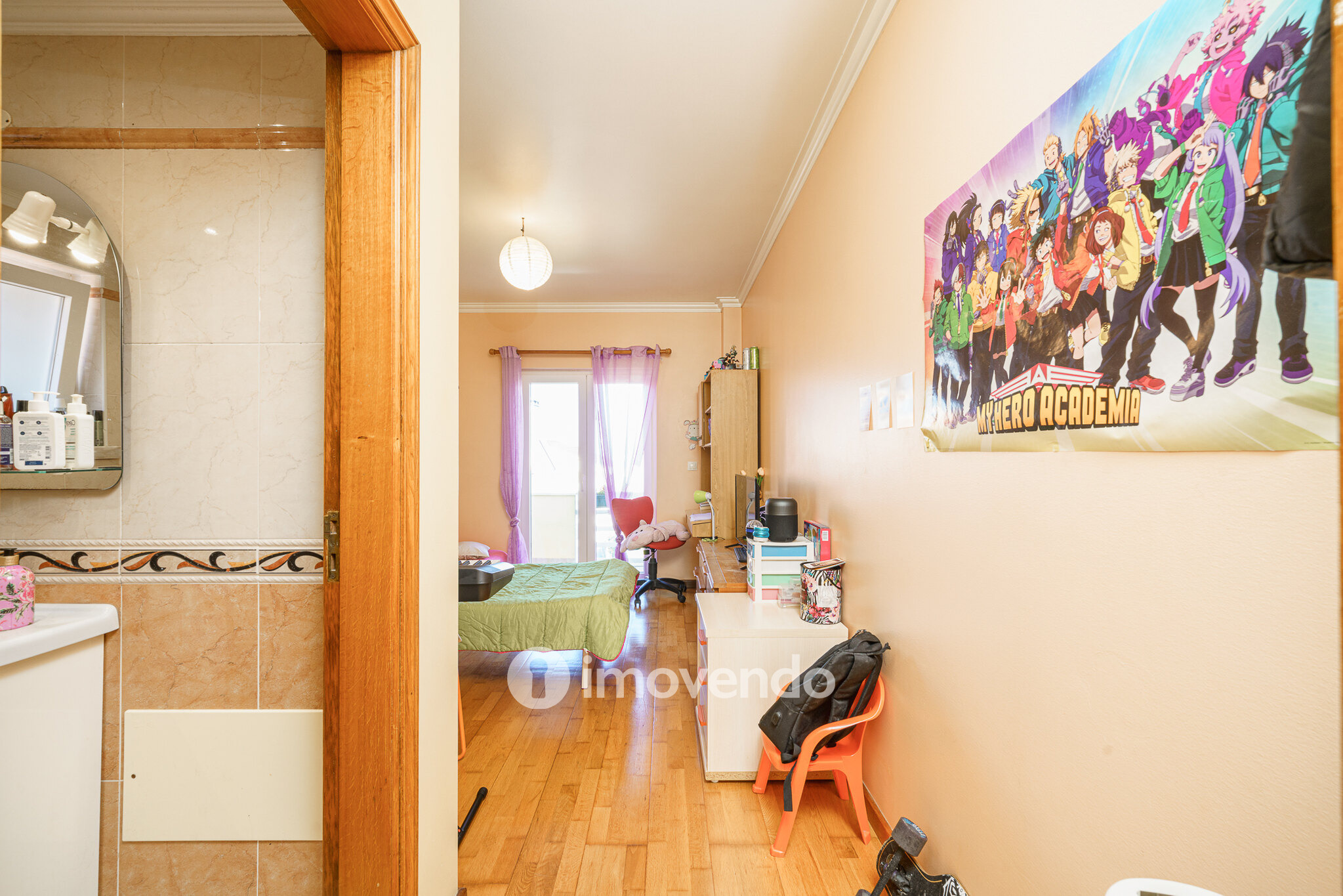 Moradia T3 com garagem e jardim, em Corroios