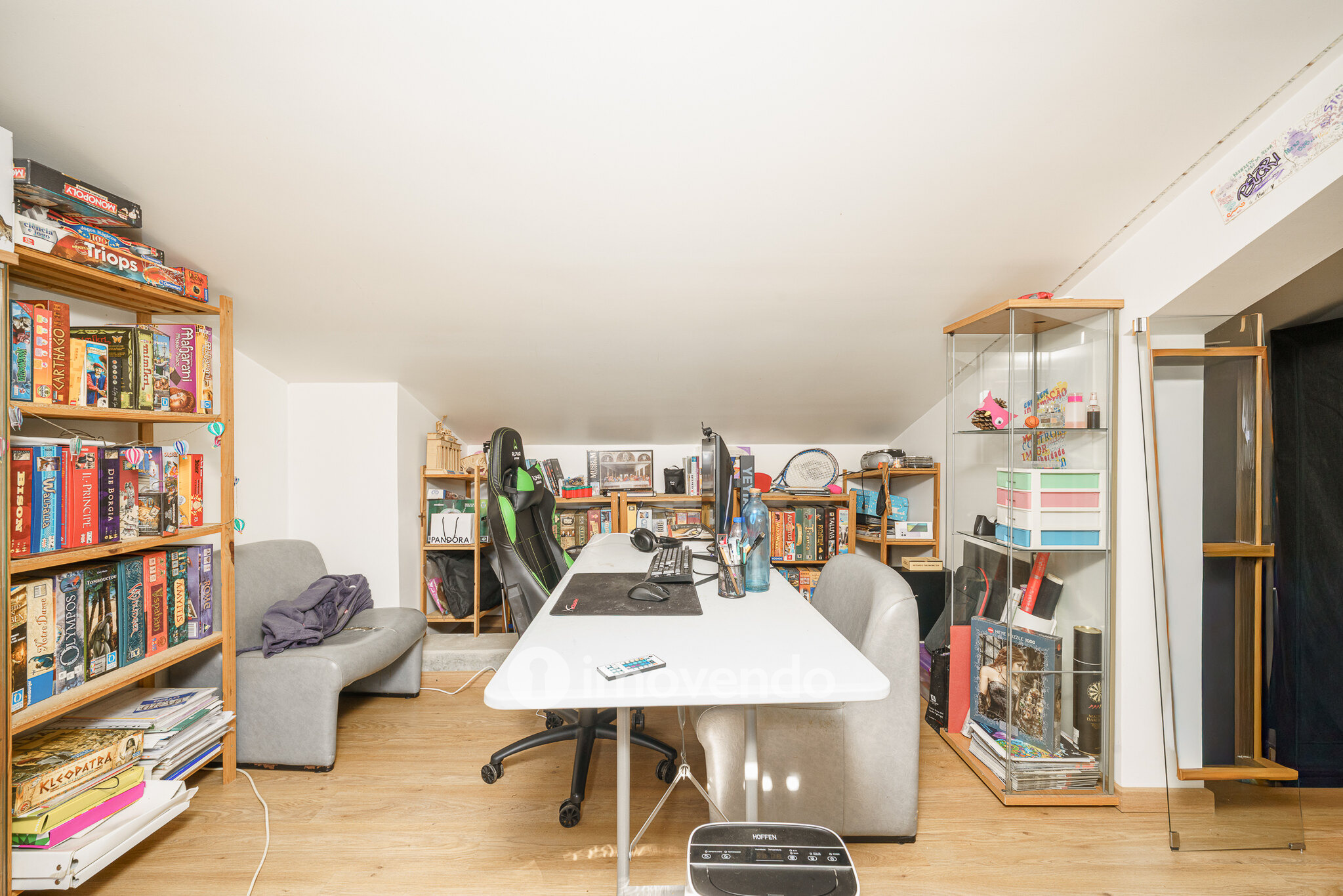 Moradia T3 com garagem e jardim, em Corroios