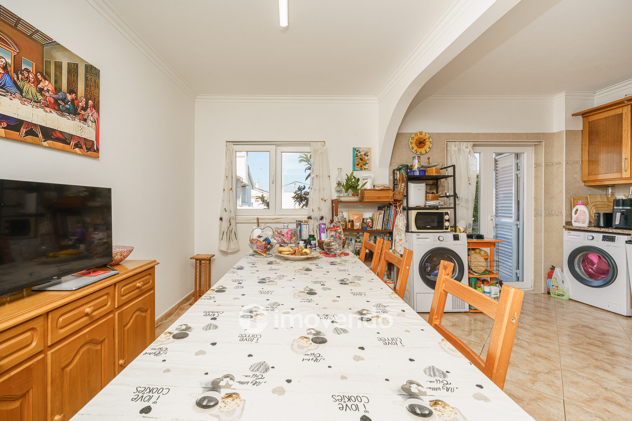 Moradia T3 com garagem e jardim, em Corroios