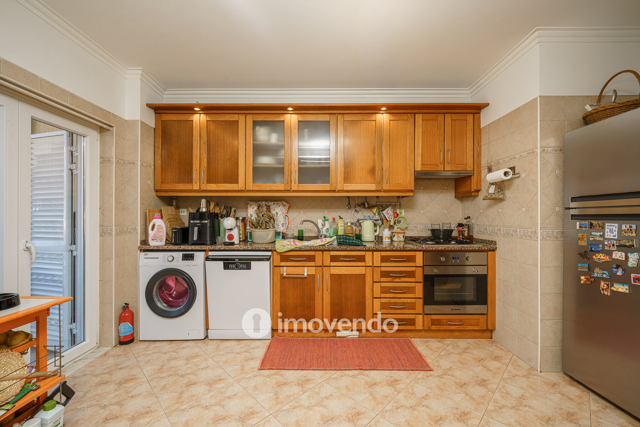 Moradia T3 com garagem e jardim, em Corroios