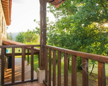 Moradia T3, com piscina, em Arcos de Valdevez