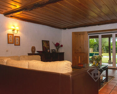 Moradia T3, com piscina, em Arcos de Valdevez