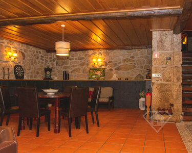 Moradia T3, com piscina, em Arcos de Valdevez