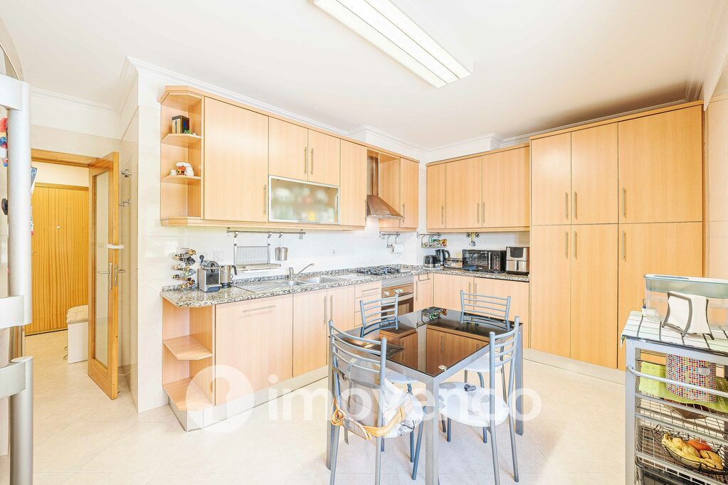 Apartamento T2 em Vila Franca de Xira, Vialonga com 102 m<sup>2</sup> por 349.000