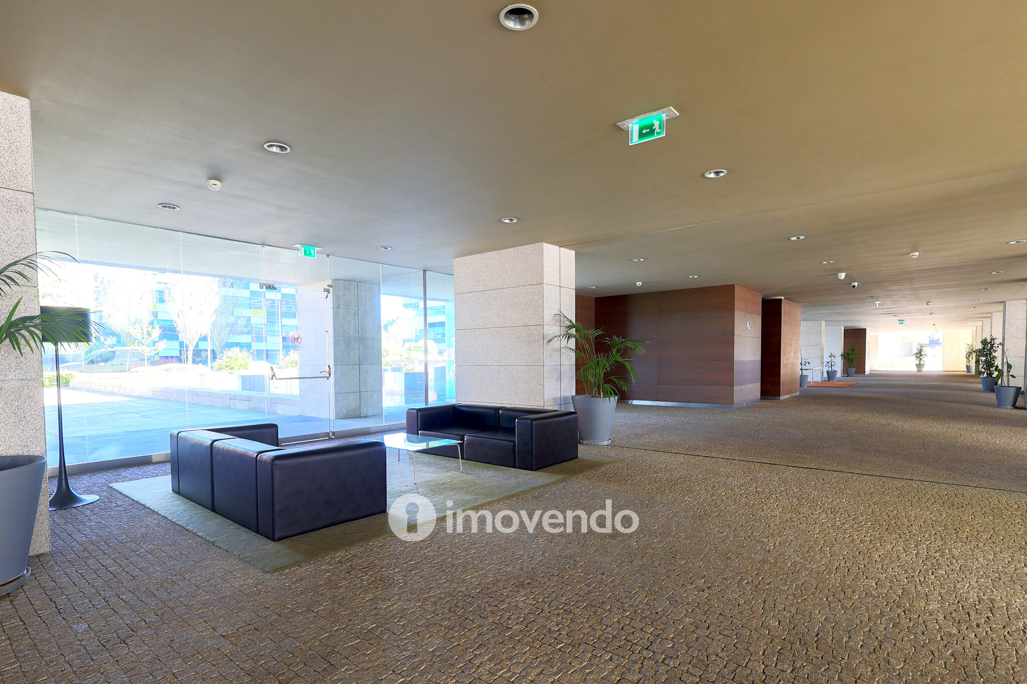 Apartamento T4, com vista rio e estacionamento, em Vila Nova de Gaia