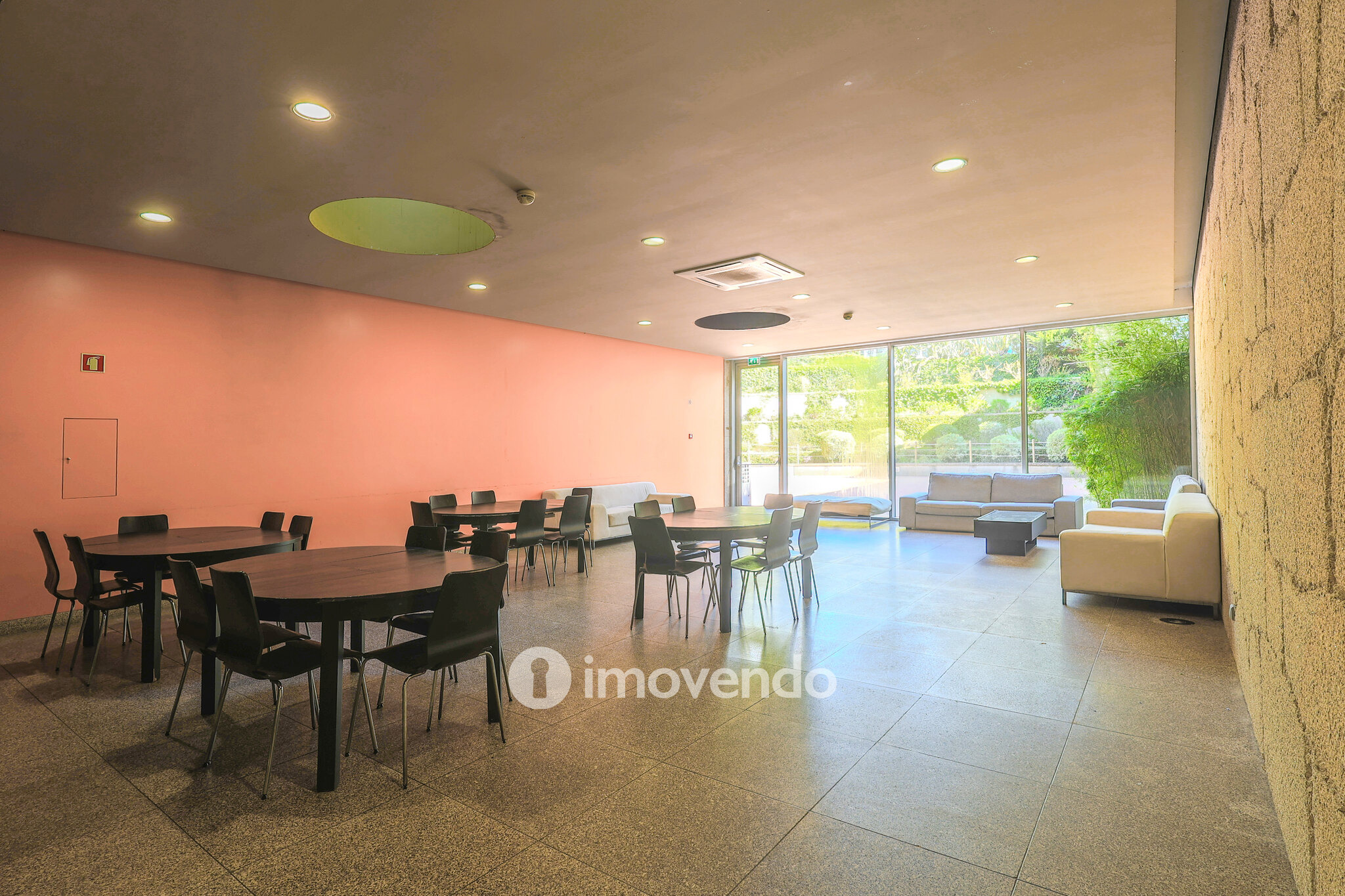 Apartamento T4, com vista rio e estacionamento, em Vila Nova de Gaia