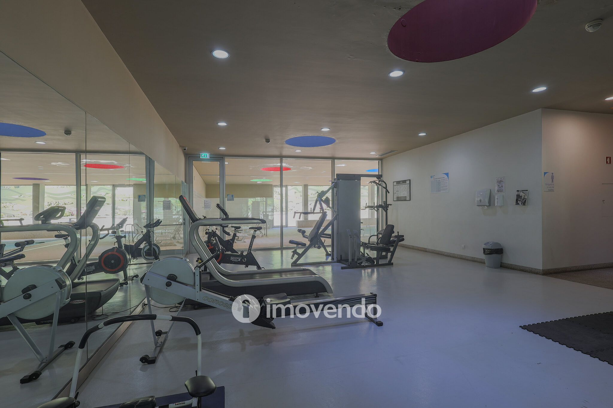 Apartamento T4, com vista rio e estacionamento, em Vila Nova de Gaia