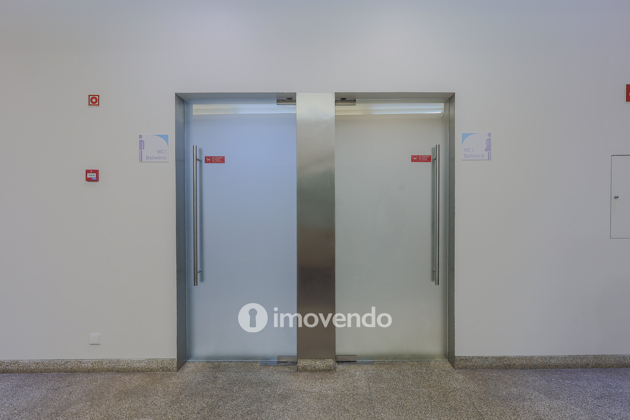 Apartamento T4, com vista rio e estacionamento, em Vila Nova de Gaia